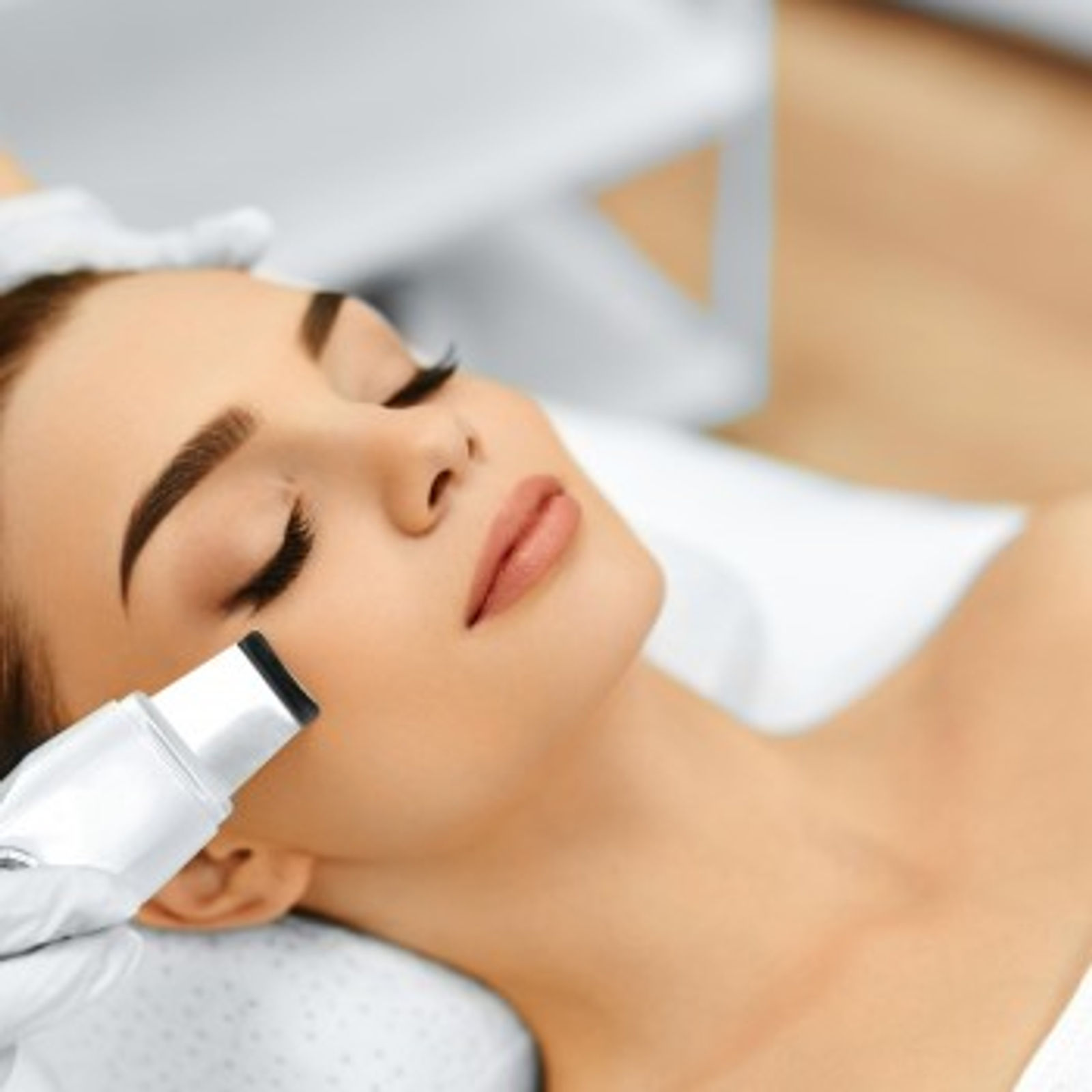 Ultrasonic Facial